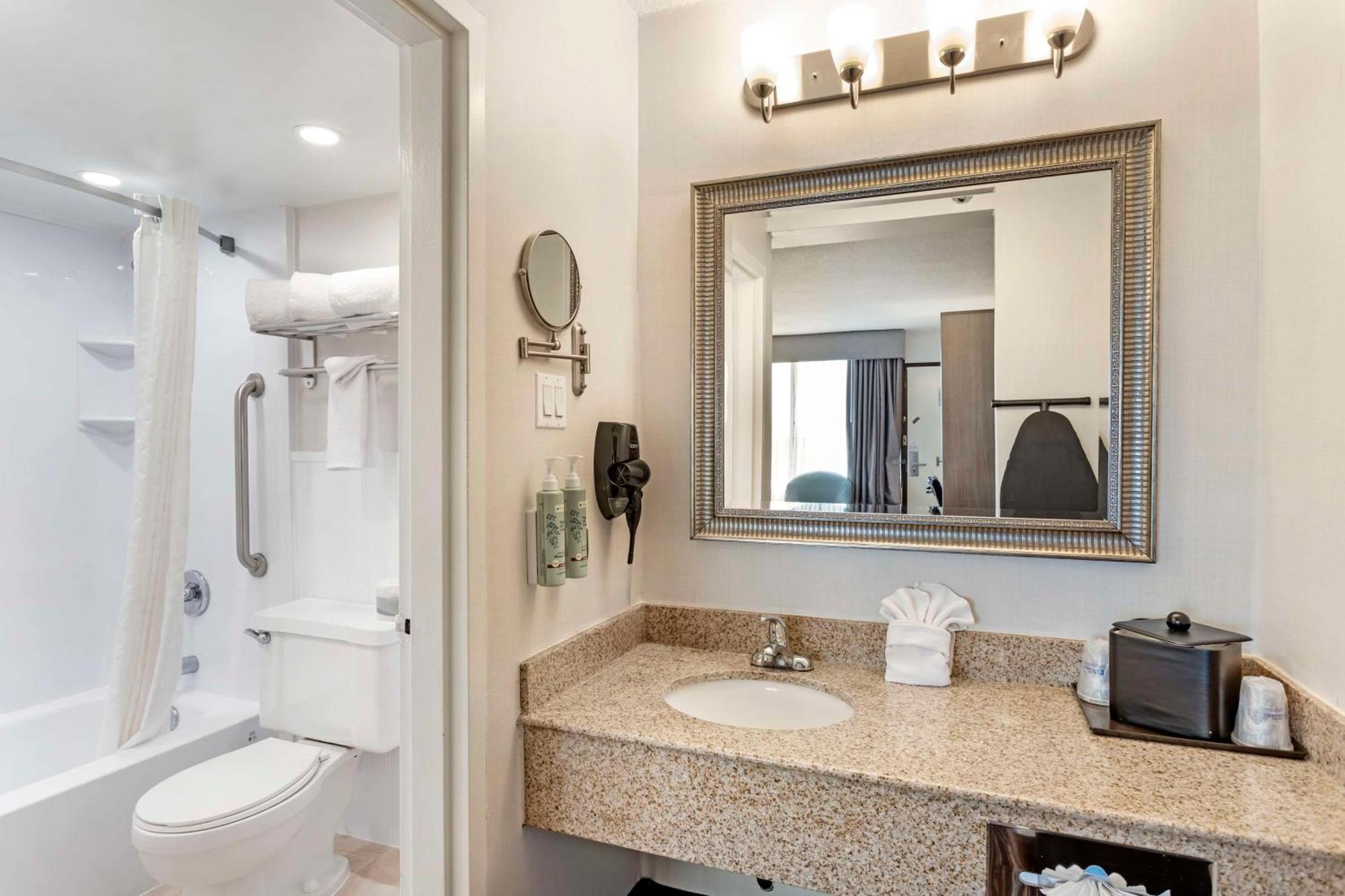 Best Western Mill River Manor Rockville Centre Exteriör bild